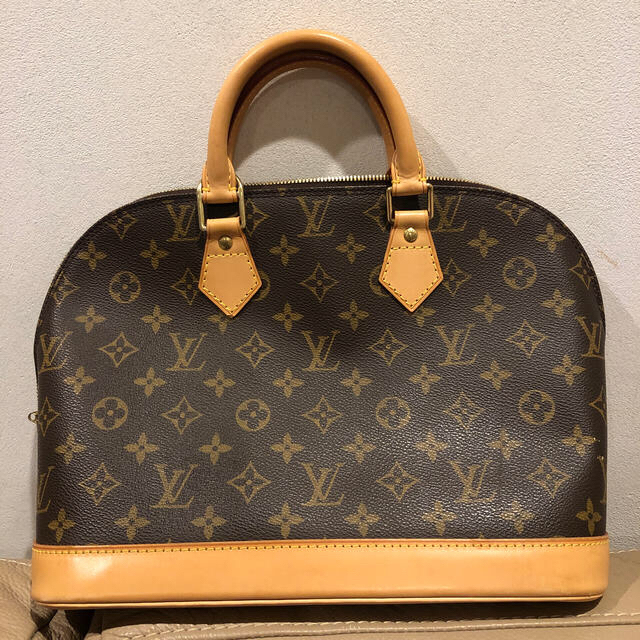 LOUIS VUITTON(ルイヴィトン)のルイヴィトン　アルマ　美品　 レディースのバッグ(ハンドバッグ)の商品写真