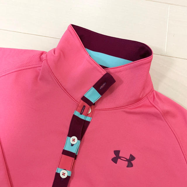 UNDER ARMOUR(アンダーアーマー)の レディース トップス  レディースのトップス(その他)の商品写真