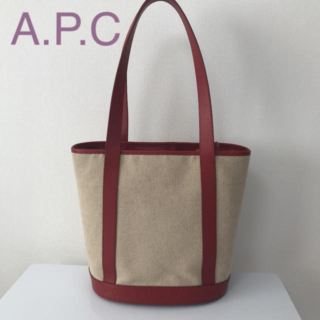 A.P.C(アーペーセー)のA.P.C アーペーセー　トートバッグ レディースのバッグ(トートバッグ)の商品写真