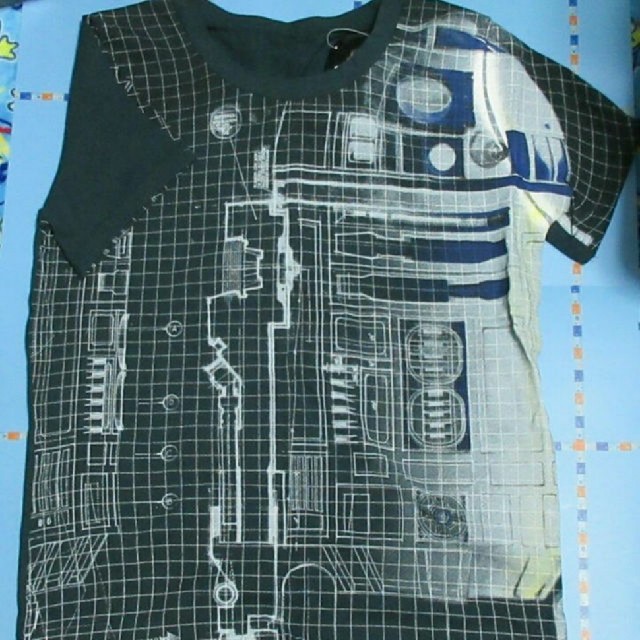 Disney(ディズニー)のTシャツ F「スターウォーズ」R2-D2 エンタメ/ホビーのエンタメ その他(その他)の商品写真