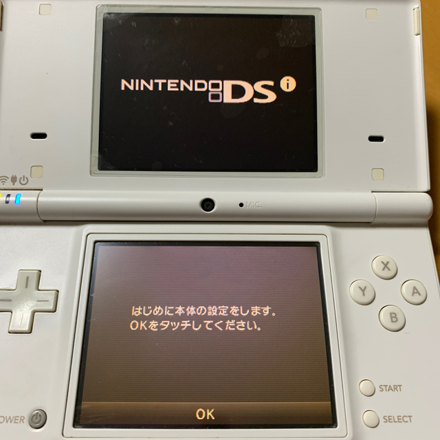 ニンテンドーDS(ニンテンドーDS)のニンテンドーDSi 本体 説明書あり エンタメ/ホビーのゲームソフト/ゲーム機本体(携帯用ゲーム機本体)の商品写真