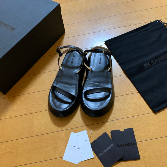 Jil Sander(ジルサンダー)のJILSANDERジルサンダーチャンキーソールストラップサンダル¥101,200 レディースの靴/シューズ(サンダル)の商品写真