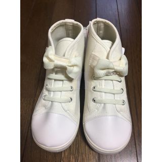 クミキョク(kumikyoku（組曲）)の組曲キッズ　靴　スニーカー　新品　18cm 白(スニーカー)