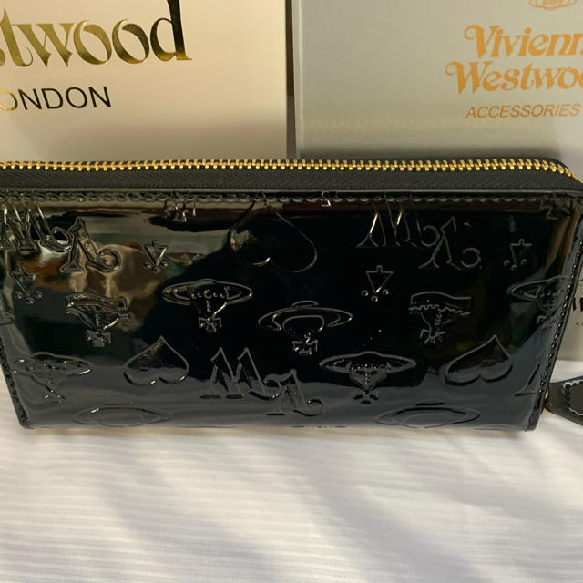 Vivienne Westwood(ヴィヴィアンウエストウッド)の【VIVIENNE WESTWOOD】ジッピーウォレット　ブラック レディースのファッション小物(財布)の商品写真