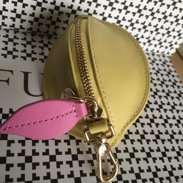 Furla(フルラ)の新品フルラ  コインケースレモン レディースのファッション小物(コインケース)の商品写真