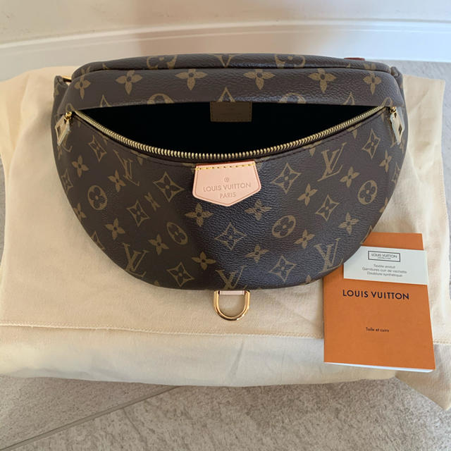 LOUIS VUITTON(ルイヴィトン)のルイヴィトン バムバッグ 国内正規品 Louis Vuitton  レディースのバッグ(ボディバッグ/ウエストポーチ)の商品写真