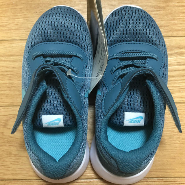 NIKE(ナイキ)のNIKE タンジュン 15cm キッズ/ベビー/マタニティのキッズ靴/シューズ(15cm~)(スニーカー)の商品写真