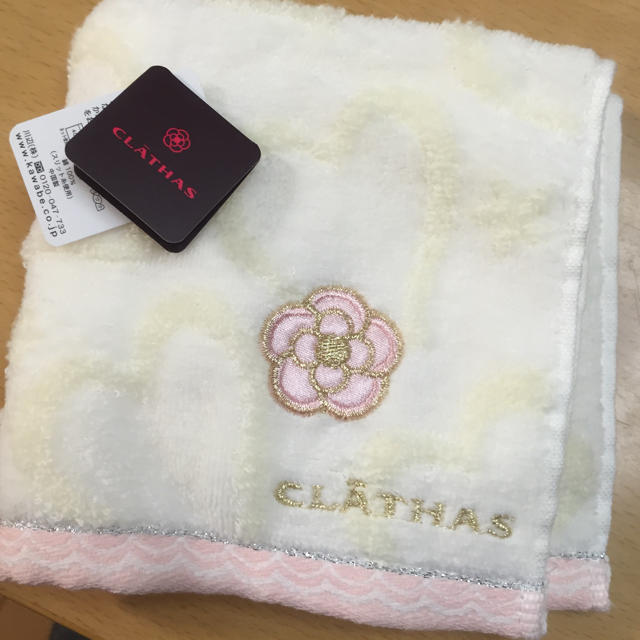 CLATHAS(クレイサス)のCLATHAS♡タオルハンカチ レディースのファッション小物(ハンカチ)の商品写真