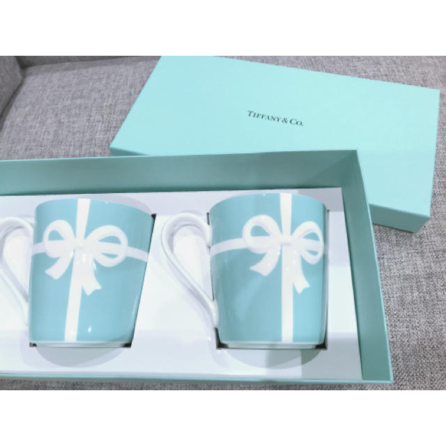 Tiffany & Co.(ティファニー)の【新品未使用】TIFFANY&Co. マグカップ　リボン インテリア/住まい/日用品のキッチン/食器(グラス/カップ)の商品写真