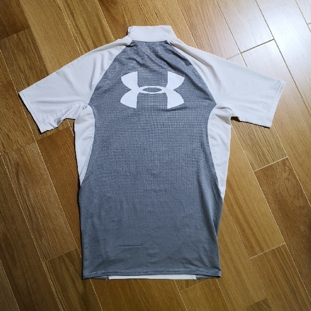 UNDER ARMOUR(アンダーアーマー)の(2枚セット)アンダーアーマーヒートギアアーマーコンプレッション メンズのアンダーウェア(その他)の商品写真