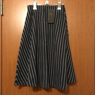 ザラ(ZARA)のタイムセール✨新品★ZARAフレアースカートストライプ柄(ひざ丈スカート)