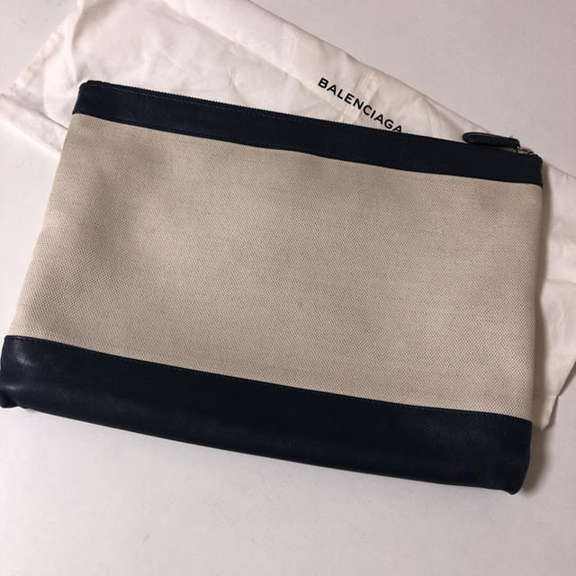 Balenciaga(バレンシアガ)のバレンシアガ クラッチバッグ ネイビー 正規品 メンズのバッグ(セカンドバッグ/クラッチバッグ)の商品写真