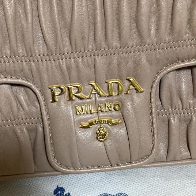 最終値下げ PRADA チェーンバッグ