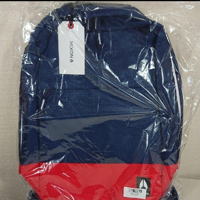 NIXON(ニクソン)のNIXON ニクソン/リュックサック/Beacons Backpack/紺×赤 メンズのバッグ(バッグパック/リュック)の商品写真