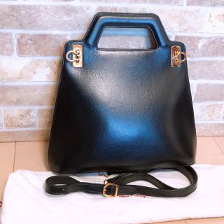 サルヴァトーレフェラガモ(Salvatore Ferragamo)の《美品》Ferragamo(フェラガモ)2wayバッグ(ハンドバッグ)