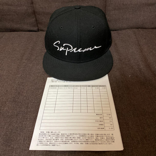 Supreme(シュプリーム)の極美品 Classic Script New Era black メンズの帽子(キャップ)の商品写真