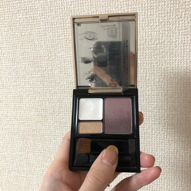 MAQuillAGE(マキアージュ)のマキアージュ　アイシャドウ コスメ/美容のベースメイク/化粧品(アイシャドウ)の商品写真