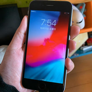 アイフォーン(iPhone)のiPhone6S スペースグレー　64GB SIMフリー　最終値下げ(スマートフォン本体)