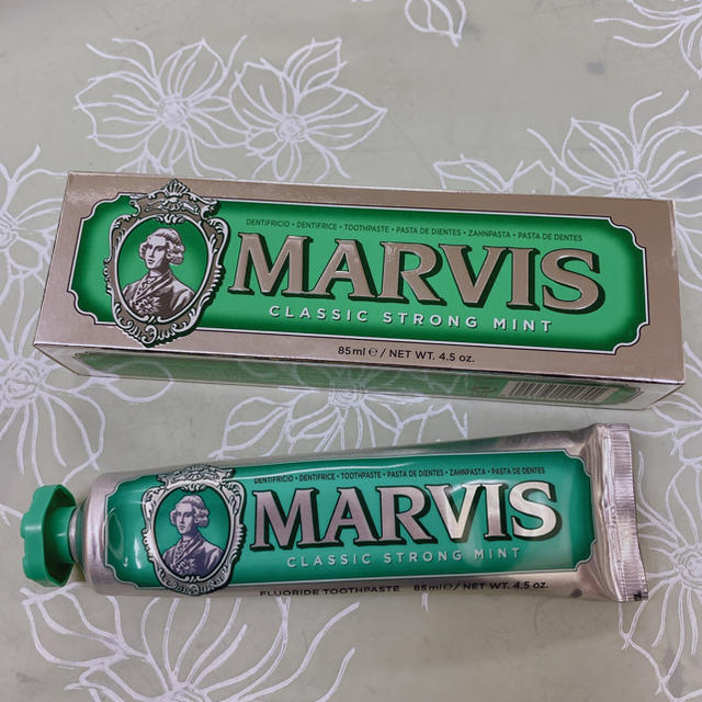 MARVIS(マービス)のMARVIS マービス CLASSIC STRONG MINT 緑　85ml コスメ/美容のオーラルケア(歯磨き粉)の商品写真