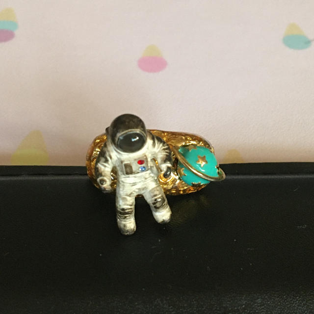 gargle(ガーグル)　宇宙飛行士　リング レディースのアクセサリー(リング(指輪))の商品写真