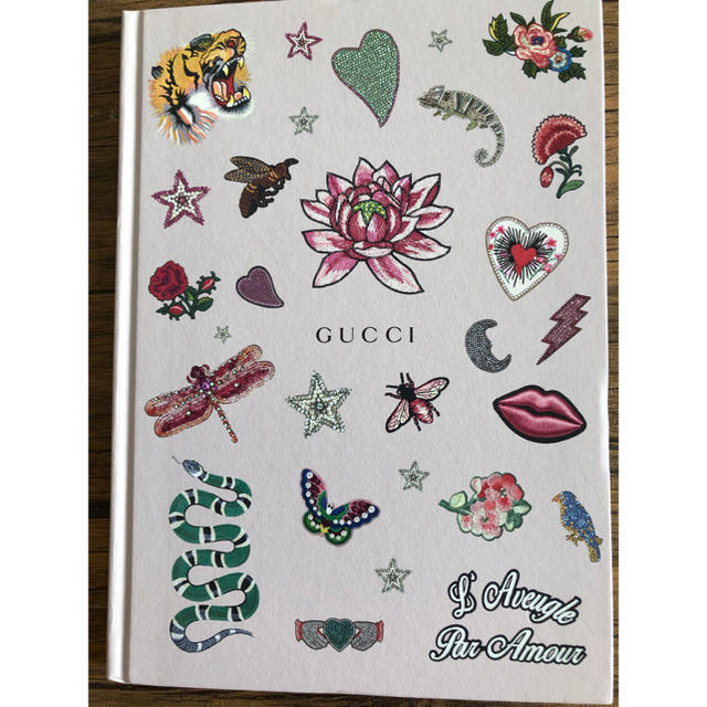 Gucci(グッチ)のGucci 付録　ノート(ステッカー2枚付き) インテリア/住まい/日用品の文房具(ノート/メモ帳/ふせん)の商品写真