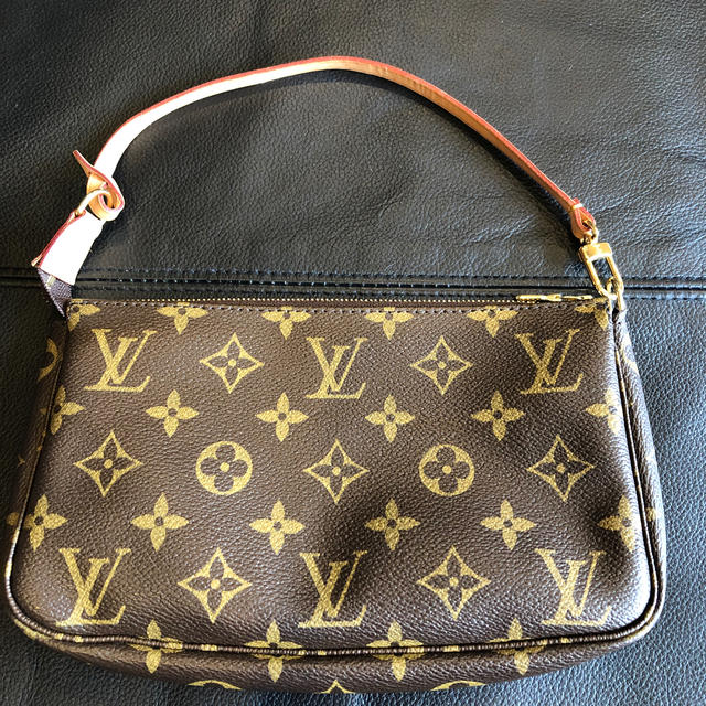 LOUIS VUITTON(ルイヴィトン)のルイヴィトン　アクセサリー　バッグ　美品 レディースのバッグ(ハンドバッグ)の商品写真