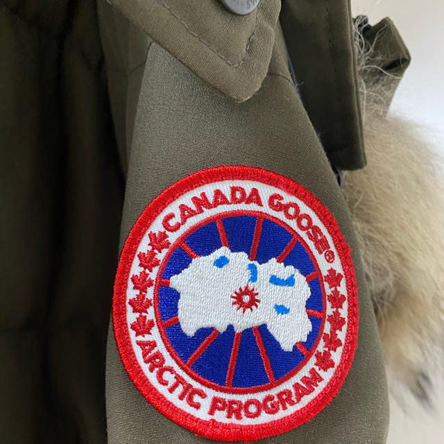 CANADA GOOSE(カナダグース)のカナダグース　ベルビル　最終値下げ レディースのジャケット/アウター(ダウンコート)の商品写真