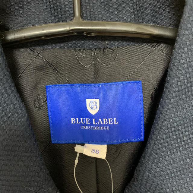 BURBERRY BLUE LABEL(バーバリーブルーレーベル)のブルーレーベルクレストブリッジ  コート レディースのジャケット/アウター(ピーコート)の商品写真