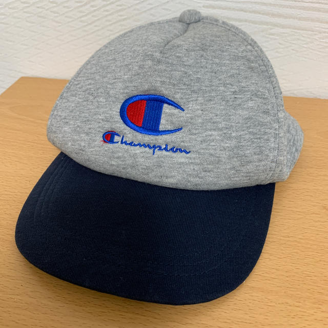 Champion(チャンピオン)のchampionキャップ52センチ キッズ/ベビー/マタニティのこども用ファッション小物(帽子)の商品写真