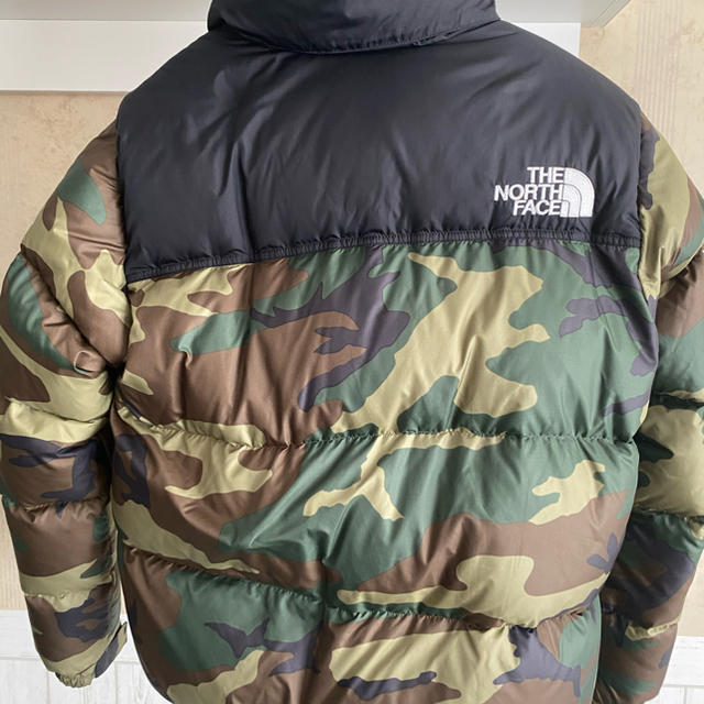 THE NORTH FACE(ザノースフェイス)の本日21日終了　売り切りノースフェイス ヌプシ　カモフラ メンズのジャケット/アウター(ダウンジャケット)の商品写真