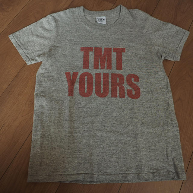 TMT(ティーエムティー)のtmt yours tシャツ　美品　s メンズのトップス(Tシャツ/カットソー(半袖/袖なし))の商品写真