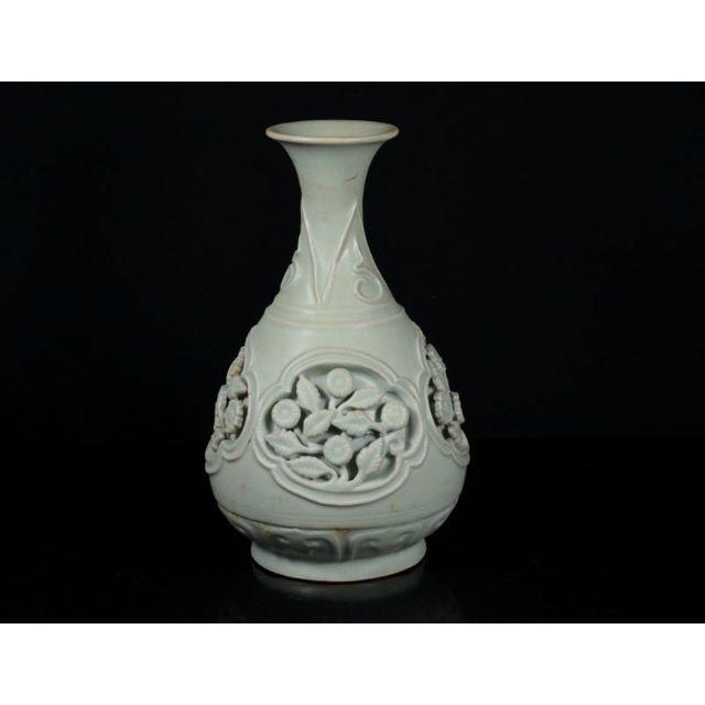 中国　龍泉窯　青磁　花透かし彫　玉壷春瓶　C　R2462K