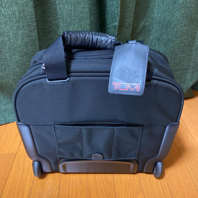 TUMI(トゥミ)の専用TUMI ビジネス 機内可 トラベルキャリー スーツケース メンズのバッグ(トラベルバッグ/スーツケース)の商品写真