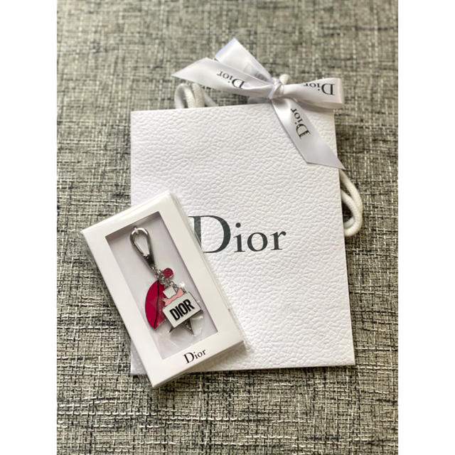 Dior - 新品未開封 Dior lucky charms キーホルダー の通販 by mirumiru｜ディオールならラクマ