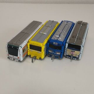 バンダイ(BANDAI)の☆ ブーブ 変身電車４個セット ☆(電車のおもちゃ/車)