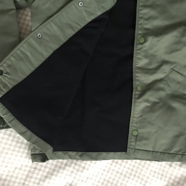 ALPHA INDUSTRIES(アルファインダストリーズ)のサンタクルーズ アルファインダストリーズ コーチジャケット メンズのジャケット/アウター(ミリタリージャケット)の商品写真