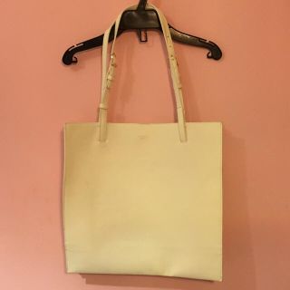 グースィー(goocy)のgoocy♡大人気bagオフホワイト(トートバッグ)