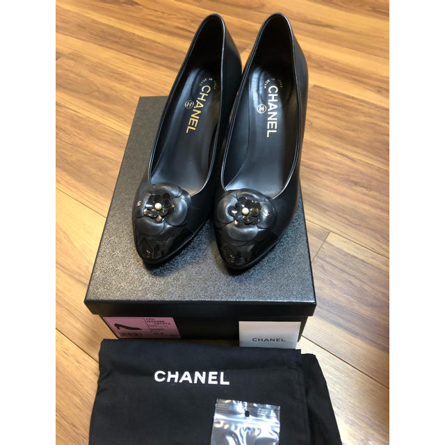 CHANEL - CHANEL★美品カメリアパンプス37.5の通販 by フレンチ's shop｜シャネルならラクマ