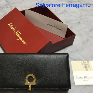 サルヴァトーレフェラガモ(Salvatore Ferragamo)のサルヴァトーレフェラガモ 黒レザー 長財布 ✨✨✨✨(財布)