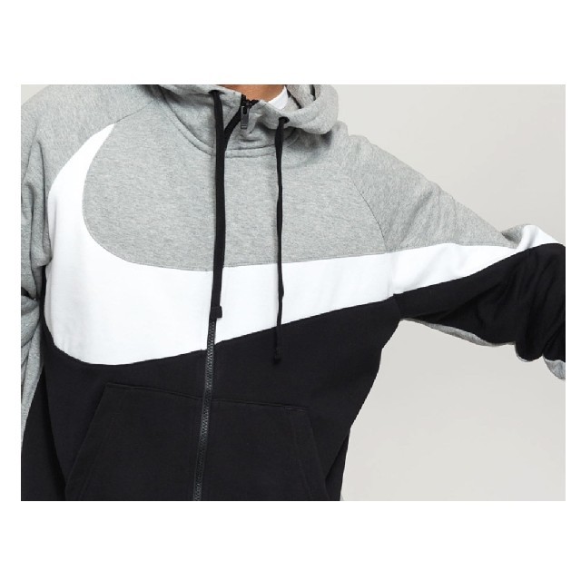 NIKE(ナイキ)のNIKE　ナイキ　 ビッグ スウッシュ　パーカー　スウェット　シャツ　新品　L メンズのトップス(パーカー)の商品写真