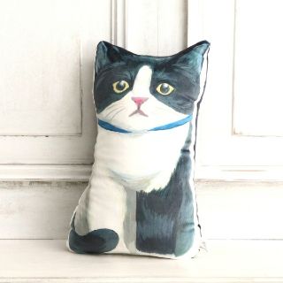 アフタヌーンティー(AfternoonTea)のダイカットクッション  Cat’s NapTime  新品(クッション)