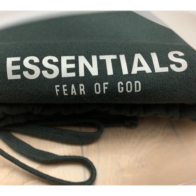 FOG - Fear Of God Essentials Sweatpants メンズのパンツ(その他)の商品写真