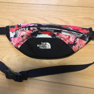 THE NORTH FACE(ボディバッグ/ウエストポーチ)のフリマ THE NORTH FACE(ボディバッグ/ウエストポーチ)のフリマ