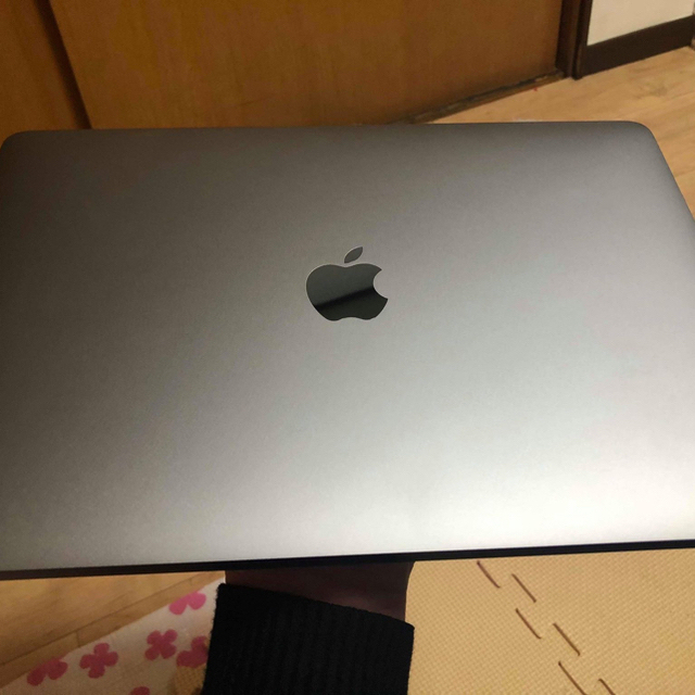 Macbook pro ( 13-inch,2019 ) SDD 256GBタブレット