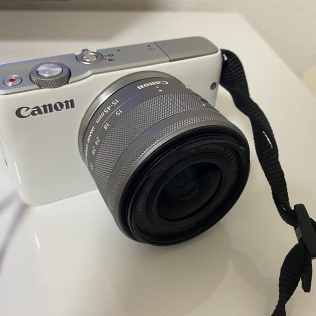 Canon EOS M10(充電器・レンズ付)