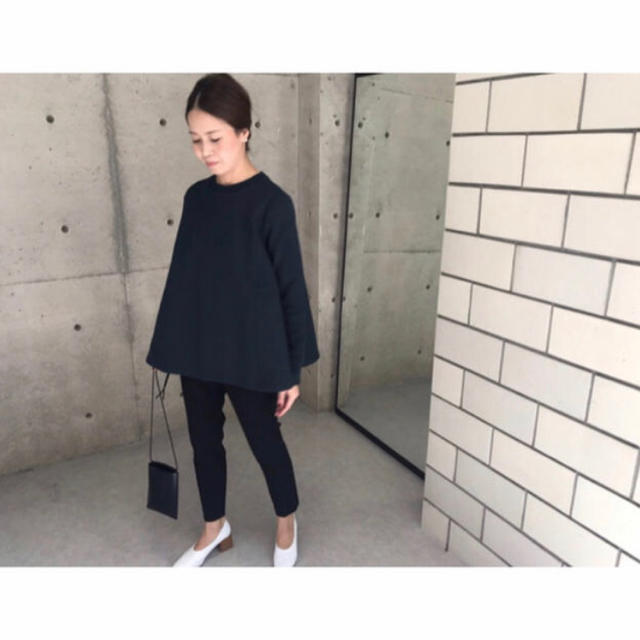 eLLa  ☆ flare long sleeve sweat