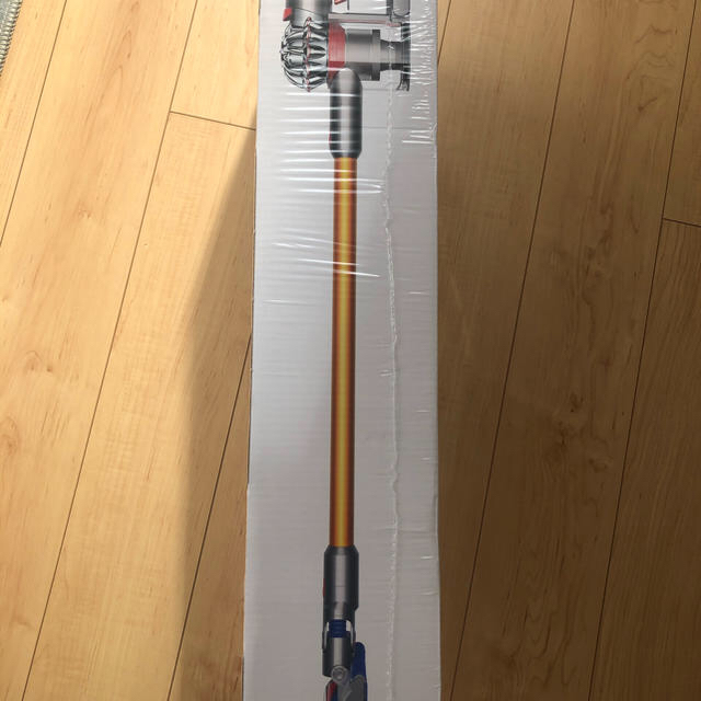 Dyson(ダイソン)のダイソン Dyson V8 Fluffy Extra 掃除機 sv10ffex  スマホ/家電/カメラの生活家電(掃除機)の商品写真