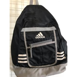 アディダス(adidas)のアディダス ワンショルダーバッグ(ボディバッグ/ウエストポーチ)