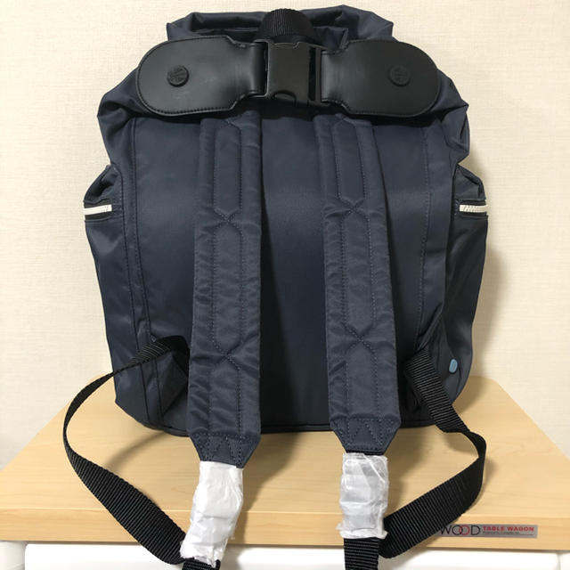 HUNTER(ハンター)の【期間限定値下げ】HUNTER ナイロンバックパック　ネイビー　新品 キッズ/ベビー/マタニティのマタニティ(マザーズバッグ)の商品写真