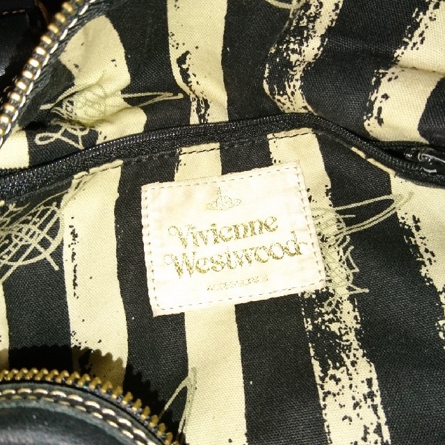 Vivienne Westwood(ヴィヴィアンウエストウッド)の値下げ viviennewestwood アコード ボストンバッグ ブラック レディースのバッグ(ボストンバッグ)の商品写真